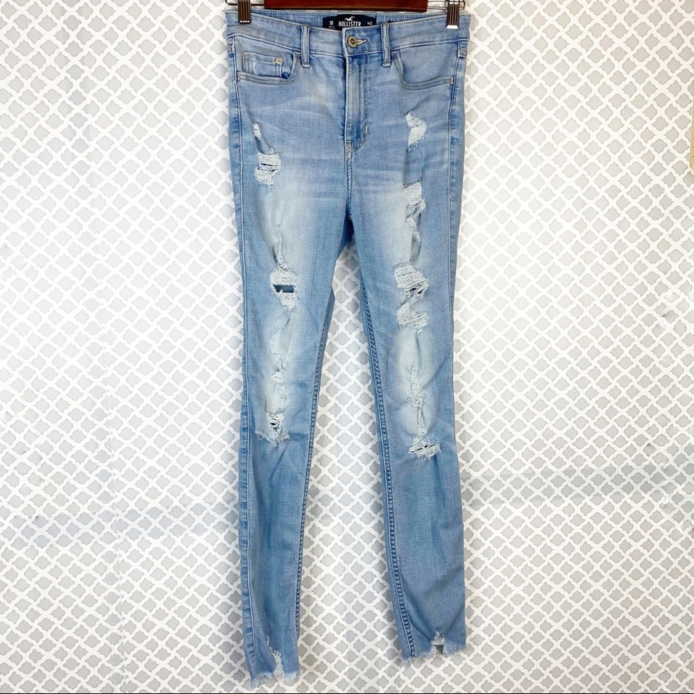 EUC Hollister Distressed High Rise Skinny Jeans